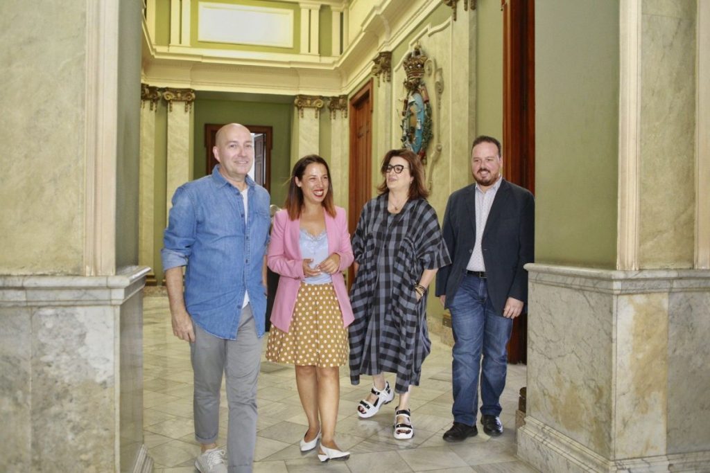 Los tinerfeños Marco & María dirigirán la Gala del Carnaval 2020
