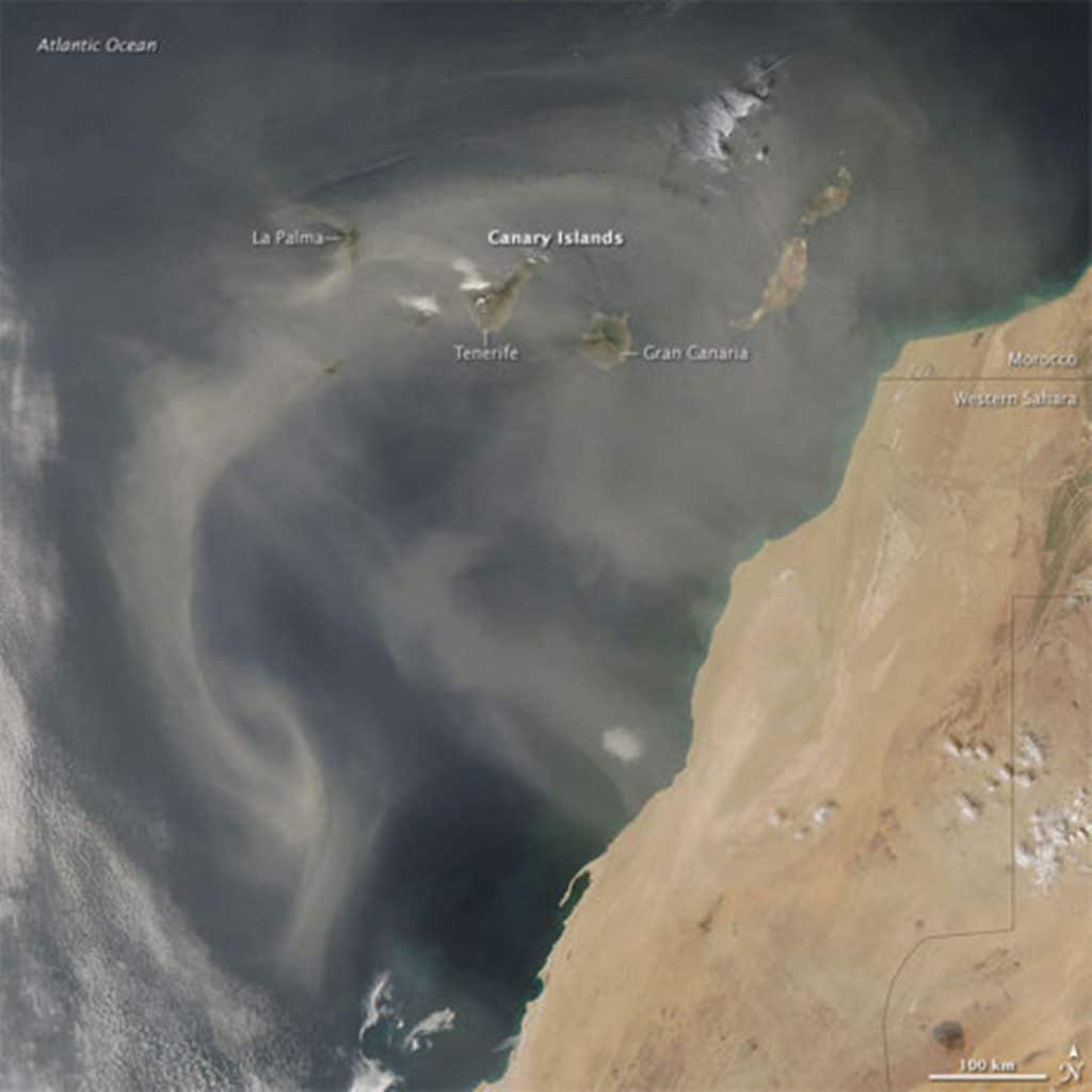 Polvo sobre las Islas Canarias (marzo 2009)