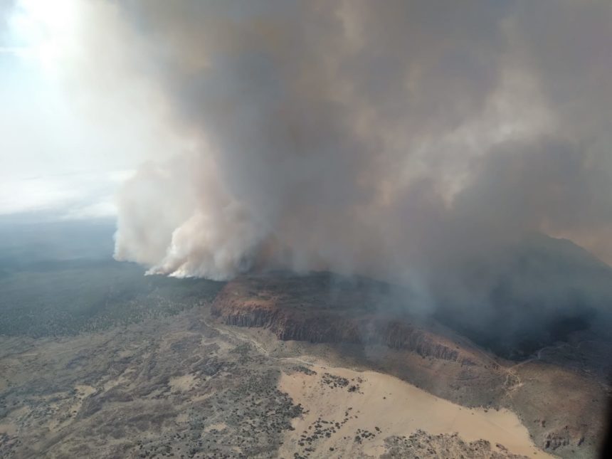El incendio del norte de Tenerife se acerca al Parque Nacional del Teide