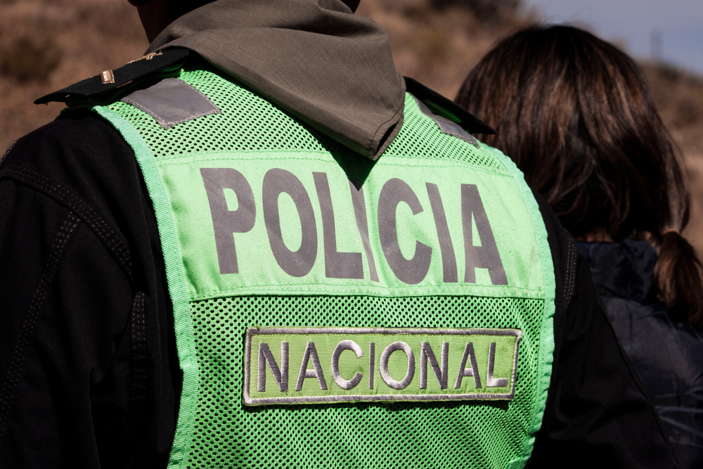 Una niña de 12 años, víctima de acoso escolar, se precipita desde el cuarto piso del colegio