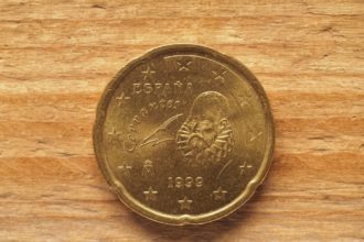 Revisa tus monedas de 20 céntimos: podrían darte hasta 1.500 euros alguna de ellas