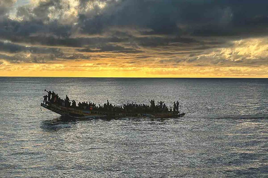 Migrantes llegando a Canarias