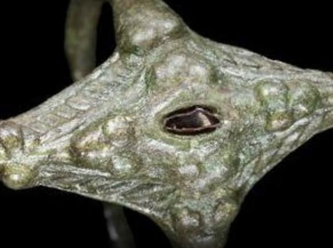 Anillo descubierto por los arqueólogos