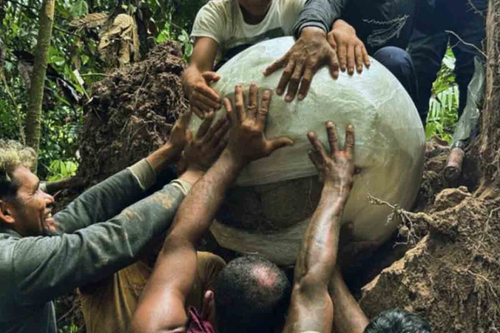 Esferas descubiertas por los arqueólogos