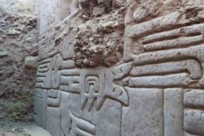 Mural descubierto por los arqueólogos