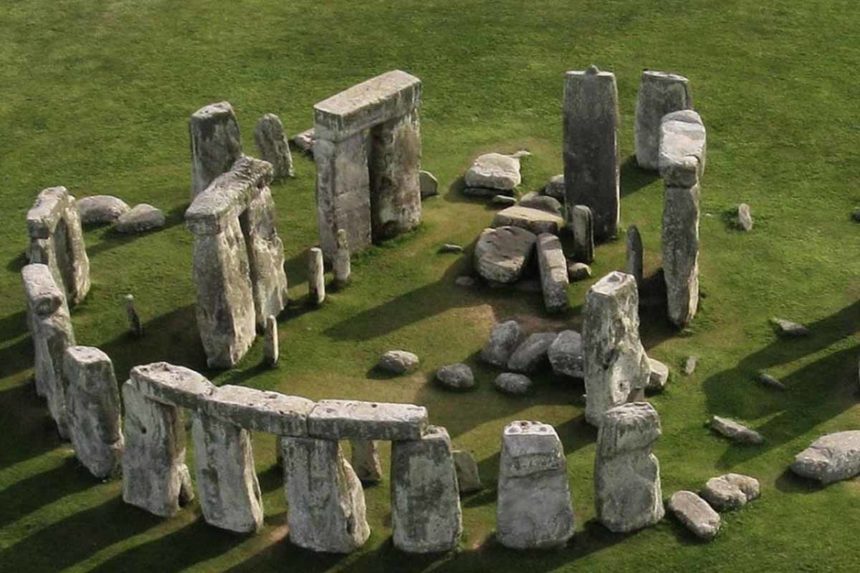 Pozos descubiertos por los científicos en Stonehenge - SCIENCE