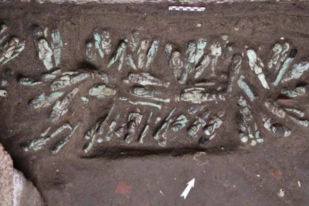 Estatuillas descubiertas por los arqueólogos en Egipto - EGIPT