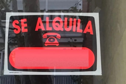 Alquiler en Canarias con edificios residenciales y zonas urbanas de Las Palmas y Tenerife mostrando la presión del mercado inmobiliario y el aumento del precio de la vivienda en 2025