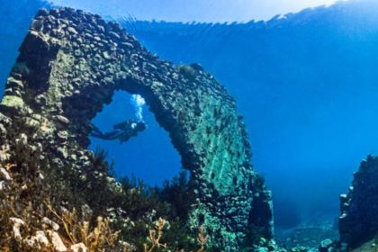 Arqueólogos descubren estructuras megalíticas sumergidas frente a la costa de Bretaña con más de 7.000 años de antigüedad