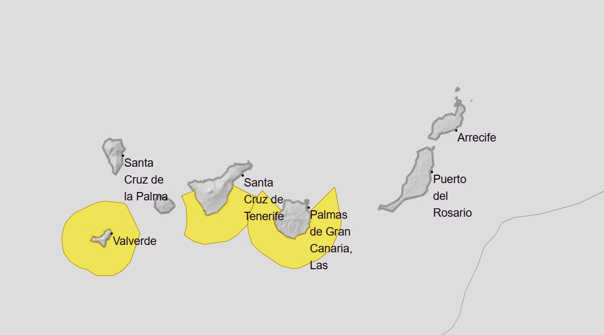 Olas de hasta dos metros y mar gruesa: la AEMET pone bajo aviso a tres islas de Canarias este lunes por la tarde
