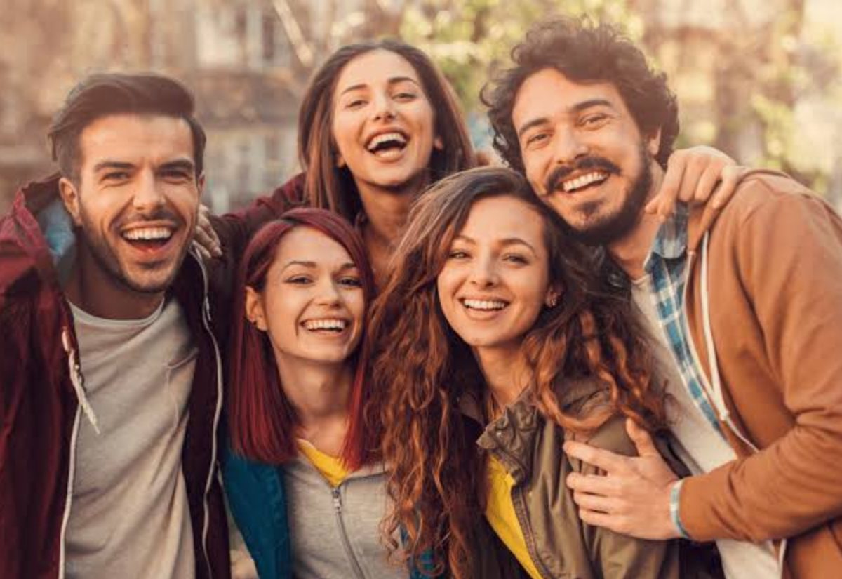 Descubre nuevas opciones de chat de vídeo en aplicación móvil para conectar con personas durante fines de semana