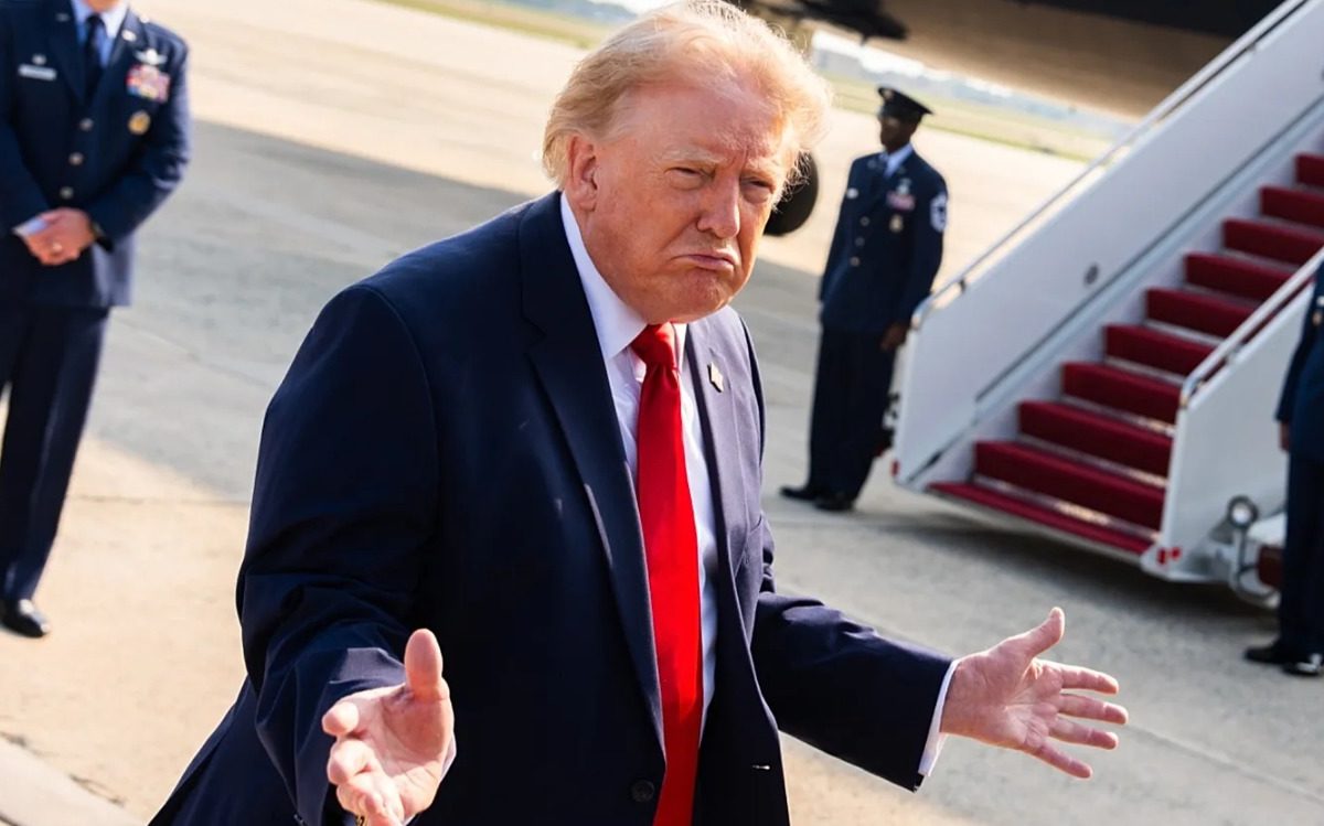 Trump durante la cumbre de la OTAN en Ankara, donde ordenó cortar relaciones comerciales con España
