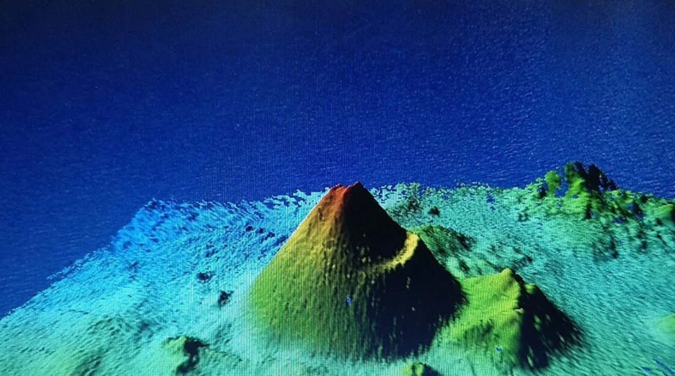 Volcán subamrino en Canarias - IGN