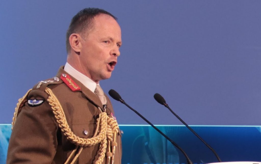 Discurso del general Sir Roly Walker en la guarnición de Catterick ante una posible catástrofe