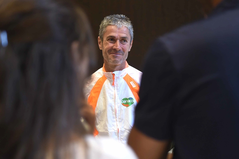 07-07-2016 santa cruz de tenerife el atleta martin fiz visita tenerife con danone
