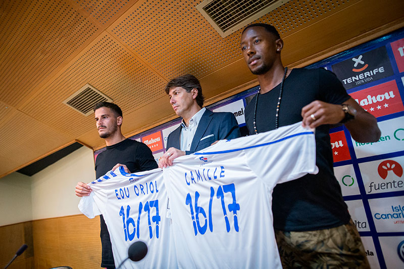 CAMILLE Y ORIOL CD TENERIFE PRESENTACIÓN