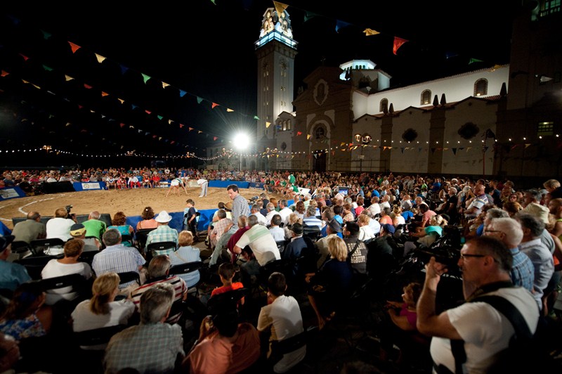 luchada fiestas Candelaria