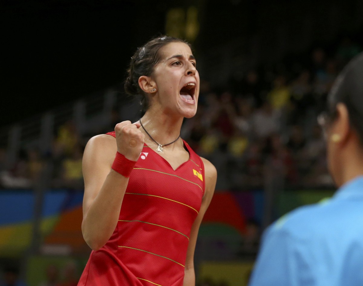 Carolina Marín, gana el punto que le da derecho a luchar por el oro  | FOTO: REUTERS/Ruben Sprich