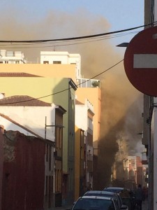 Incendio en la Calle Maya, La Laguna | FOTO: Jorge Martínez