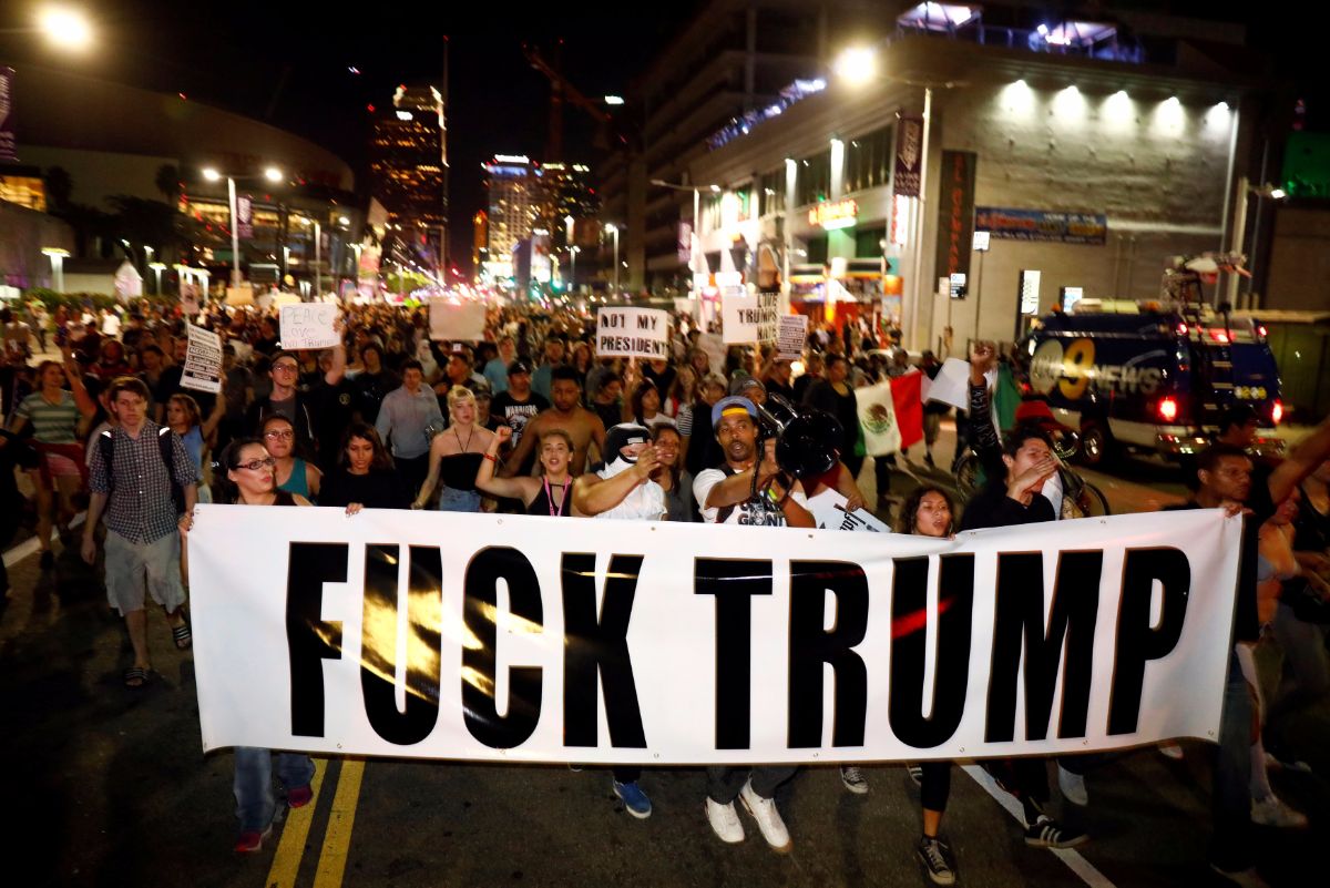 Manifestantes protestan tras la victoria de Donald Trump | REUTERS/Patrick T. Fallon