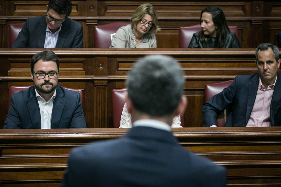 AG - PLENO DEL PARLAMENTO DE CANARIAS PP ASIER ANTONA - 21.JPG