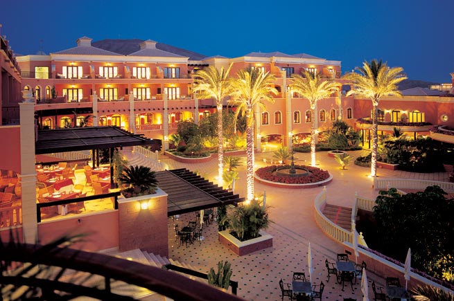 Hotel Las Madrigueras, en Playa de Las Américas | DA