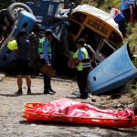 Imagen del accidente de una guagua en Honduras | REUTERS/Jorge Cabrera