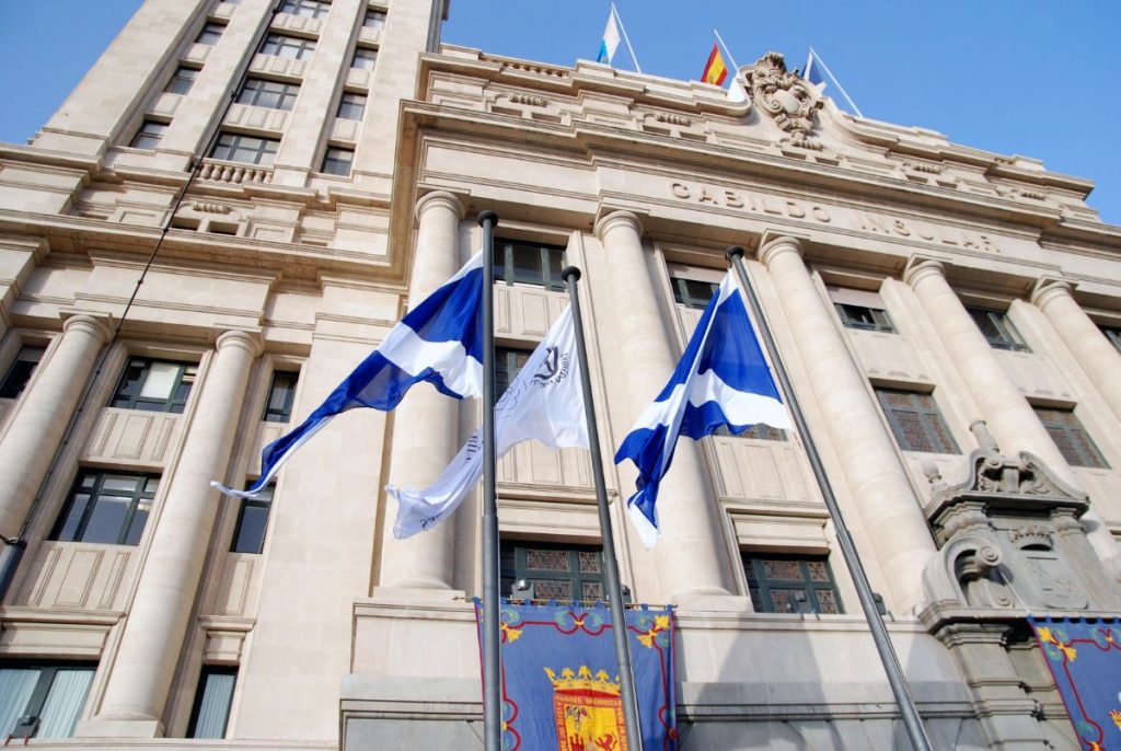 Cabildo de Tenerife, cuyo próximo pleno, el viernes, incluye una pregunta sobre repartos de intervención en 2015. DA