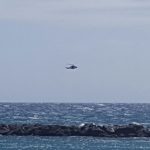 Helicópteros procediendo a la localización de la embarcación y rescata de sus ocupantes | DA