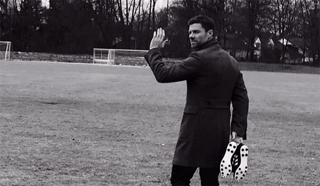 XABI ALONSO RETIRADA