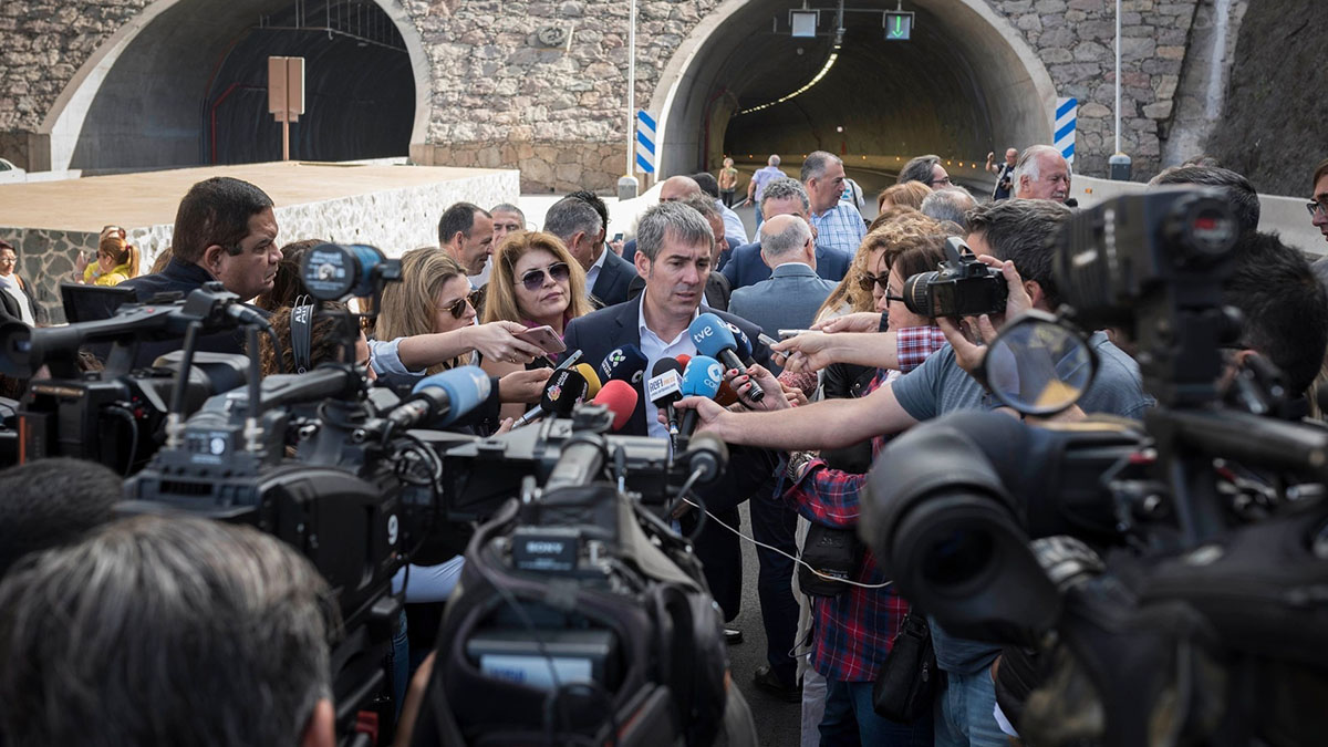 El presidente del Gobierno de Canarias, Fernando Clavijo, en el acto de apertura del nuevo tramo. EUROPA PRESS