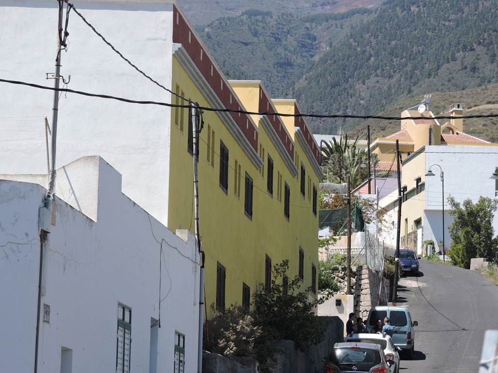 Edificio que ocupan las nueve familias en el barrio de San Juan. DA