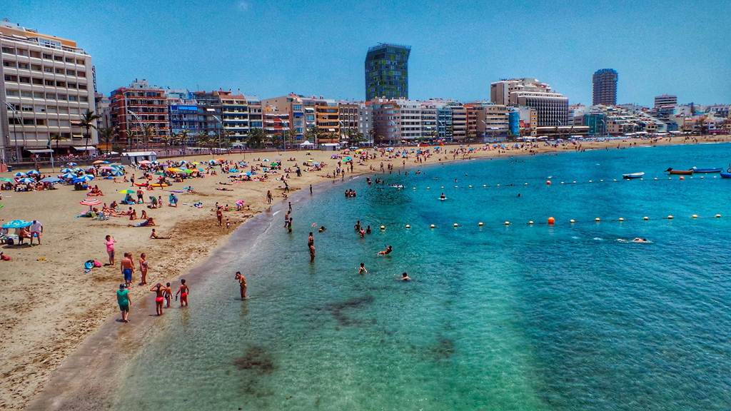 coro Arreglo Alérgico La Playa de Las Canteras de Las Palmas de Gran Canaria, la mejor playa  familiar según playea.es