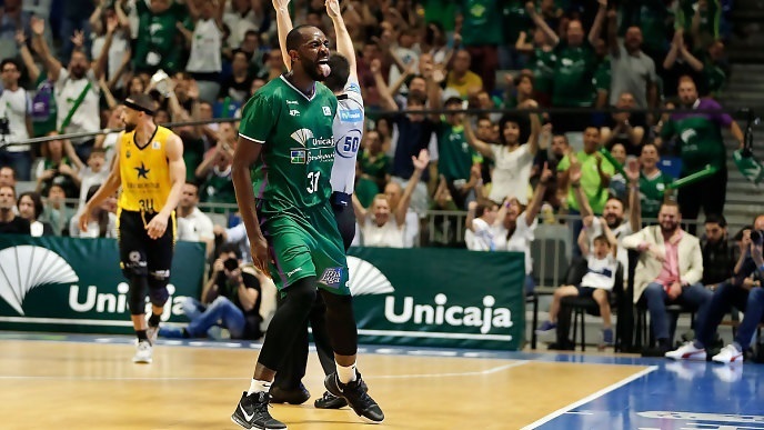 Unicaja vence a Iberostar Tenerife en el primer partido de su serie del playoff | EUROPA PRESS