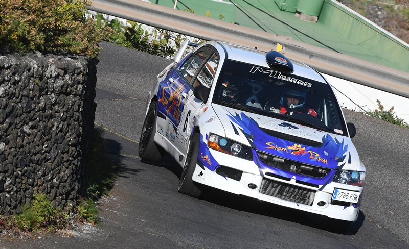 Marco Lorenzo y Néstor Gómez (Mitsubishi Lancer Evo IX)