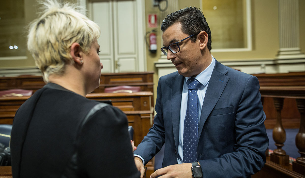 El vicepresidente y consejero de Obras Públicas y Transportes, Pablo Rodríguez, en el salón de plenos del Parlamento. Andrés Gutiérrez