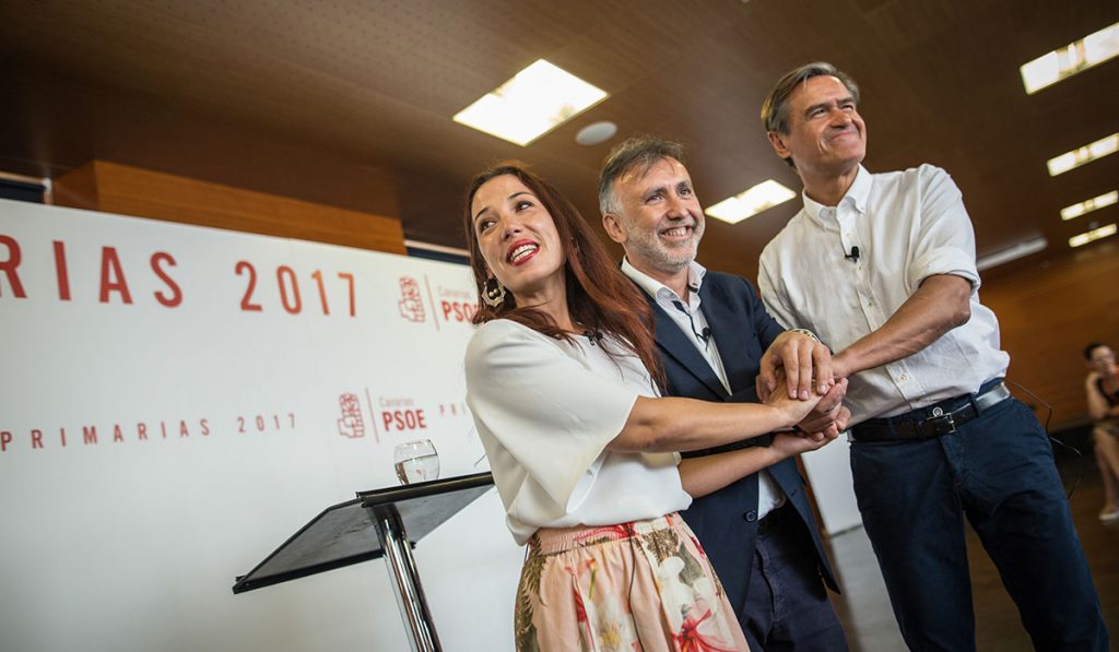 Patricia Hernández, Ángel Víctor Torres y Juan Fernando López Aguilar, en el único debate organizado por la gestora en las primarias. Andrés Gutiérrez