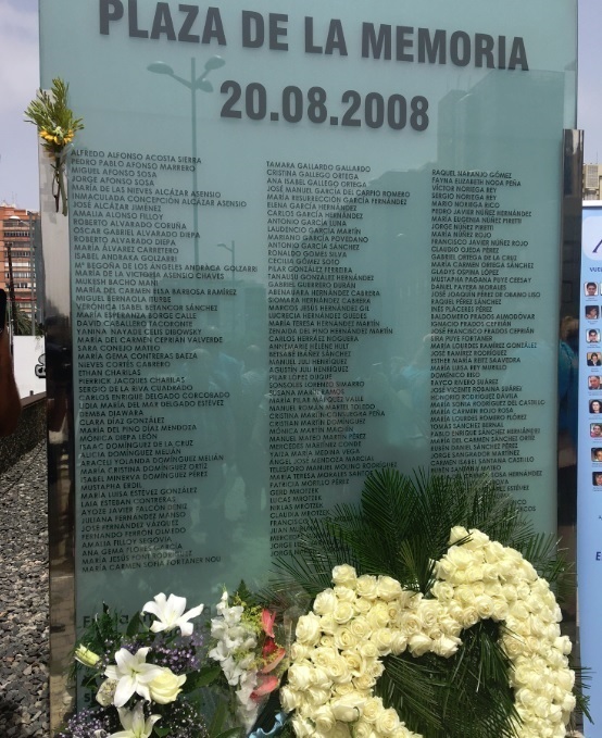 PLAZA DE LA MEMORIA VÍCTIMAS JK5022