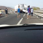 Accidente de un camión y varios vehículos en la TF-1