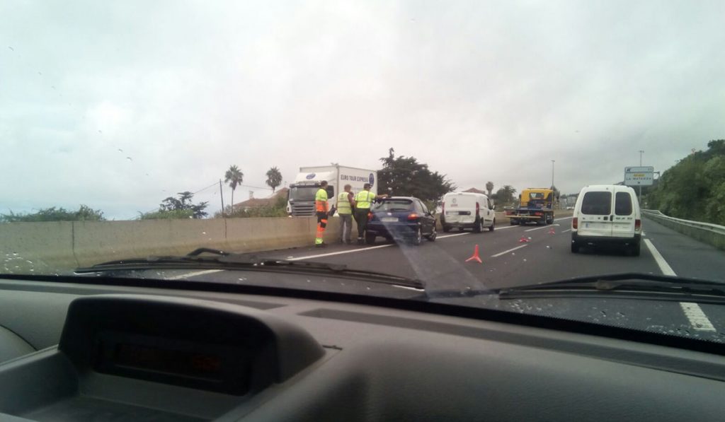 Accidente en la TF-5, a la altura de La Matanza. DA