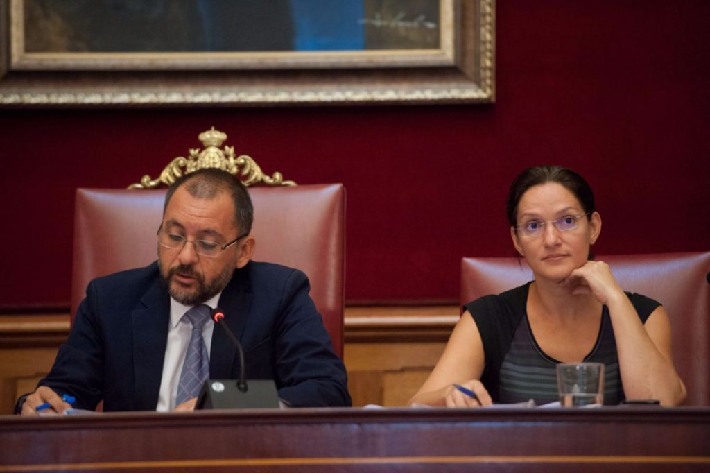 José Manuel Bermúdez (CC) y Zaida González (PP) | Foto: Fran Pallero