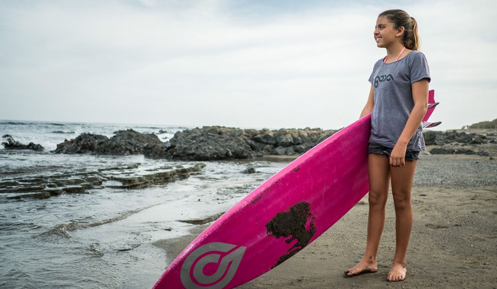 María Morales, la pasada semana en la playa de El Cabezo, que es casi como el patio de su casa. Andrés Gutiérrez