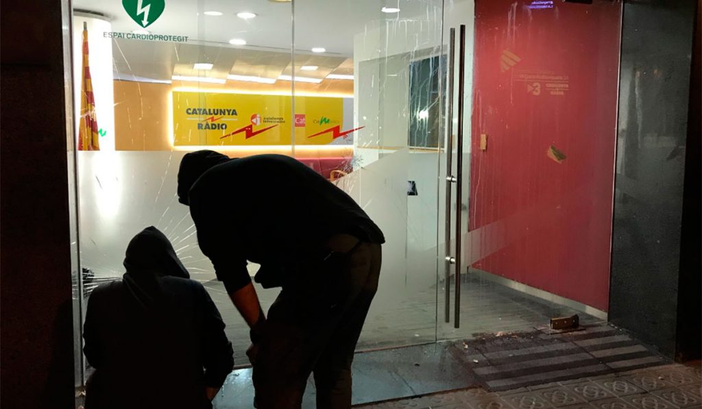 PROTESTA VIOLENTA CATALUNYA RADIO