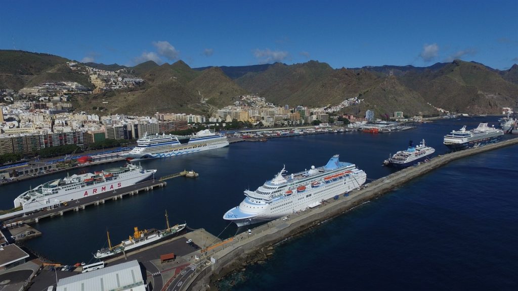 Cruceros en el puerto de Santa Cruz | DA