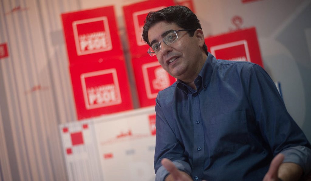 Pedro Martín, durante en un acto de campaña para la votación del 12 de noviembre. Fran Pallero