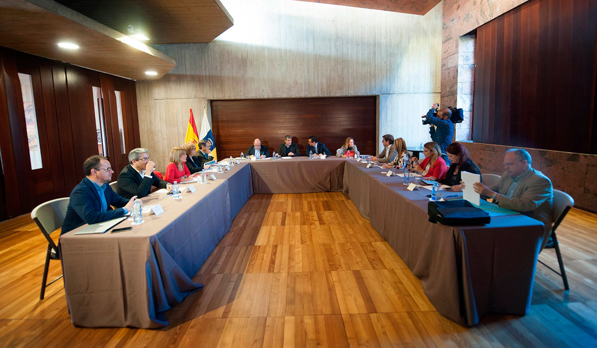 REUNIÓN GOBIERNO OPOSICIÓN CANARIAS