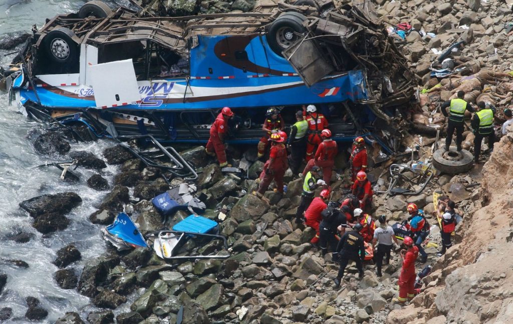 Los servicios de emergencias en el lugar de los hechos. / TWITTER