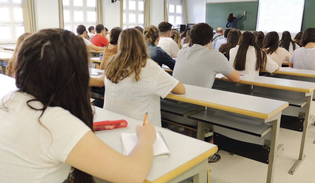Alumnos de la ESO. DA