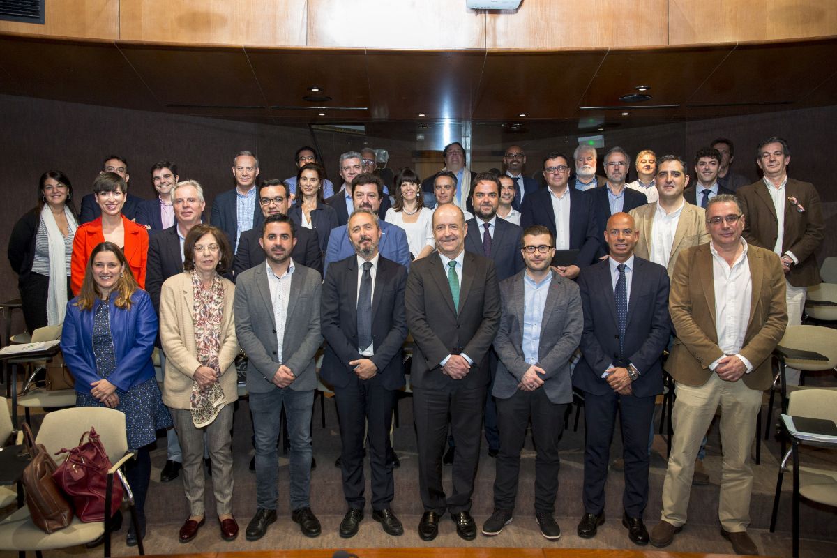 Imagen de los miembros del Comité de trabajo para el desarrollo de la economía circular. DA
