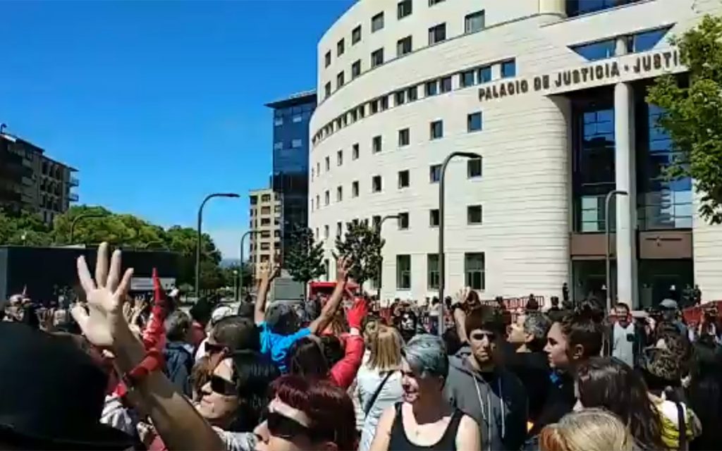 PROTESTA AUDIENCIA NAVARRA